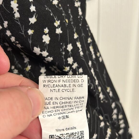 SHEIN CURVE Size 2XL Black White Gray Floral Short Sleeve Crewneck Lightweight - Picture 5 of 6